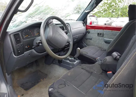 2000 Toyota Tacoma Prerunner V6 z USA, uszkodzony, nr VIN 4TASN92N4YZ596045